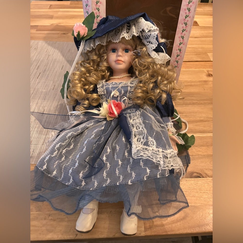 Kinnex Porcelain Doll
